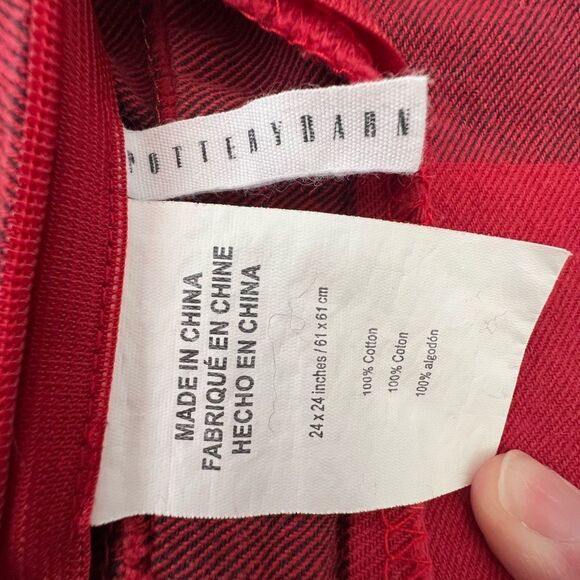 Pottery Barn Pillowcases - 24x24 Inches Set of 4 Buffalo Plaid - 100% Cotton - Picture 8 of 8